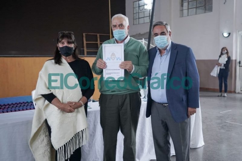 Se entregó 1.740 títulos de propiedad en 17 municipios bonaerenses Escrituras en Trenque Lauquen 1