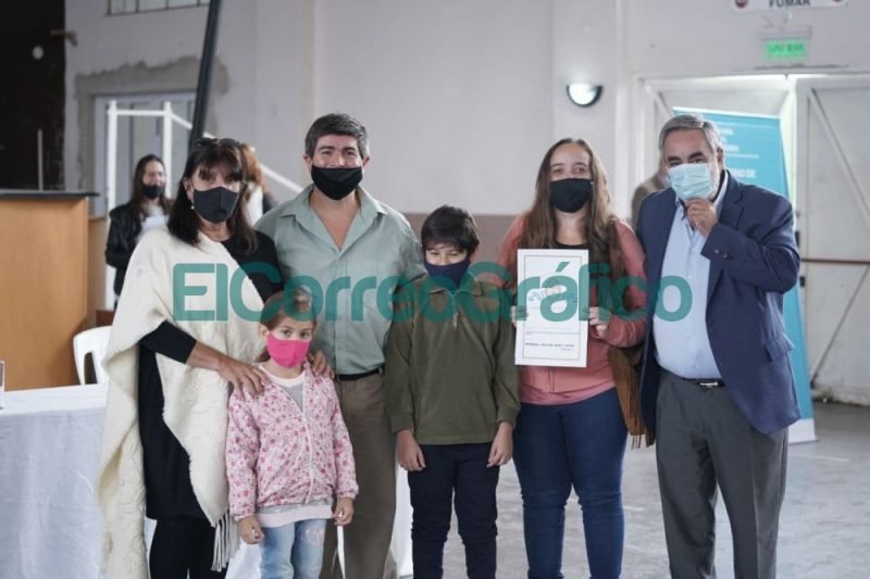Se entregó 1.740 títulos de propiedad en 17 municipios bonaerenses Escrituras en Trenque Lauquen 2