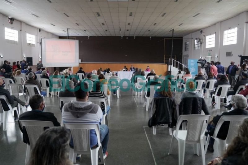 Se entregó 1.740 títulos de propiedad en 17 municipios bonaerenses Escrituras en Trenque Lauquen 3