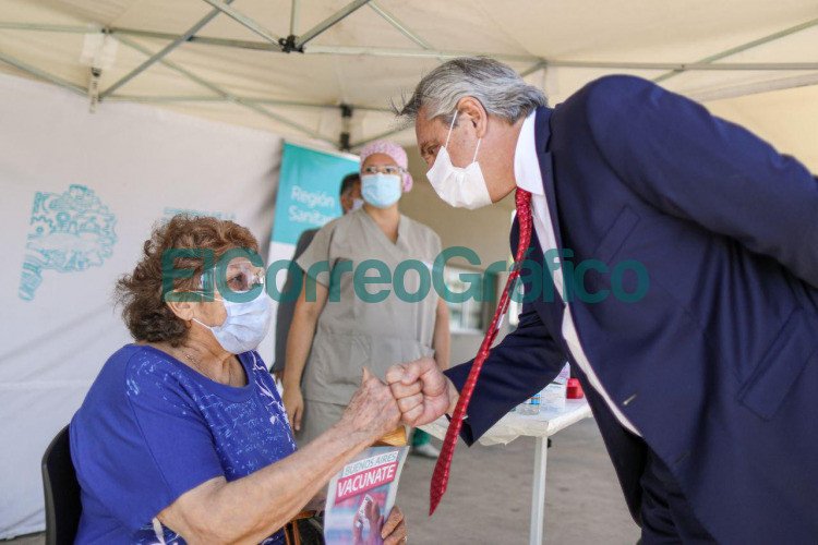 Fernández con Kicillof en el Hospital del Bicentenario de Ituzaingó Fernandez con Kicillof en el Hospital del Bicentenario de Ituzaingo 2