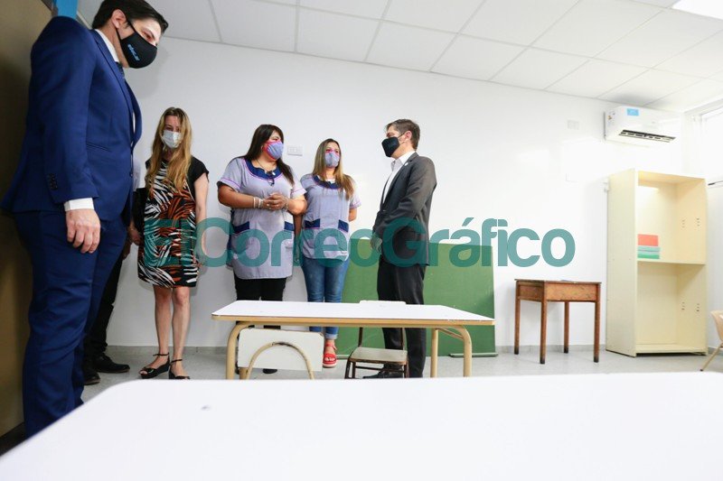 Kicillof Trotta y Vila inauguraron el ciclo lectivo en la Ensenada de Secco