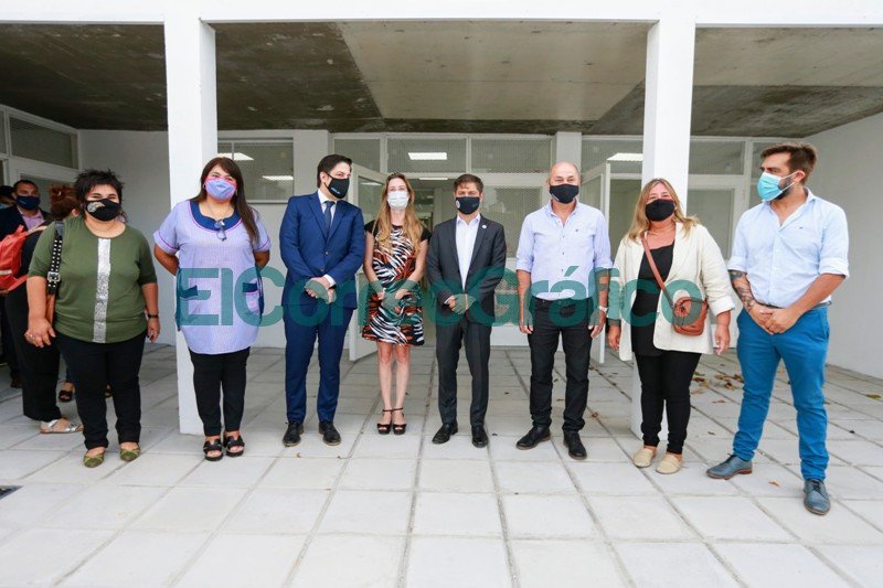 Kicillof Trotta y Vila inauguraron el ciclo lectivo en la Ensenada de Secco