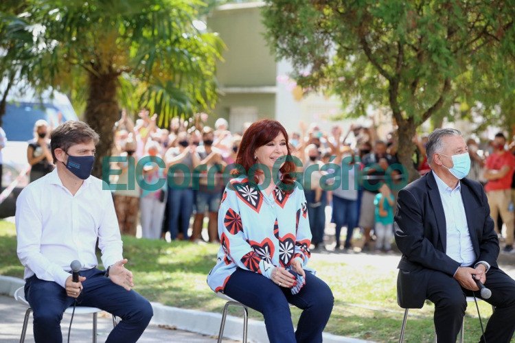 Kicillof y Cristina Kirchner pusieron en marcha un espacio para la Memoria en Las Flores 4