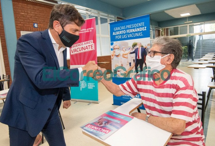 Kicillof y Vizzotti visitaron un operativo de vacunación en José C. Paz Kicillof y Vizzotti visitaron un operativo de vacunacion en Jose C. Paz 4