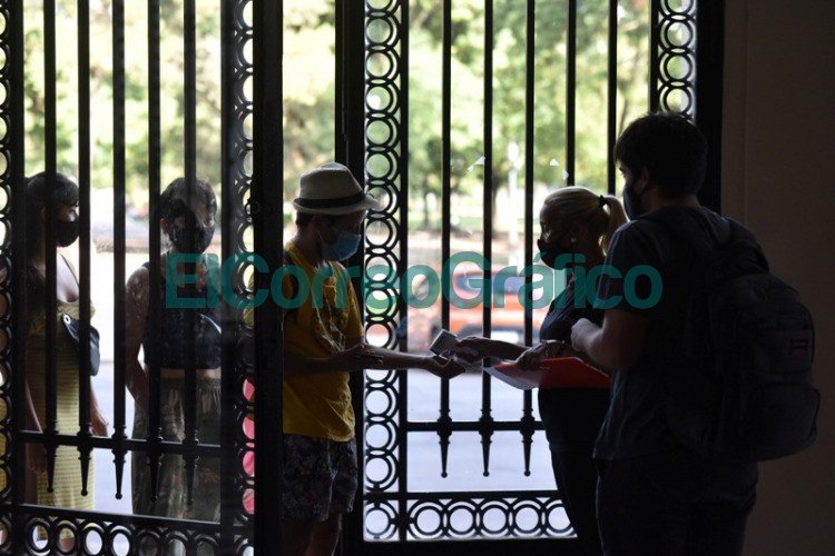 Reabrieron los cines municipales de La Plata bajo protocolos sanitarios 4