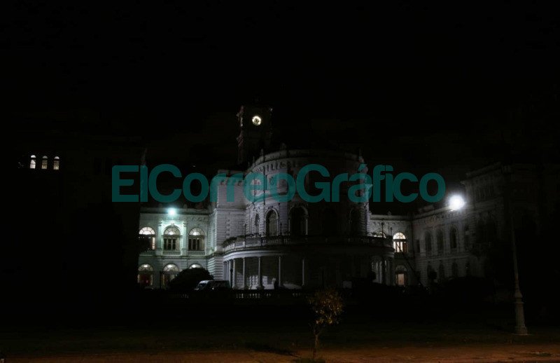 Se apagaron las luces del Palacio Municipal para concientizar sobre el cambio climatico 1