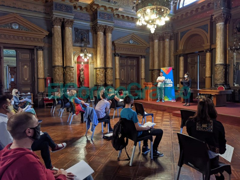 Capacitaciones en Lengua de Senas para personal de atencion al publico 1