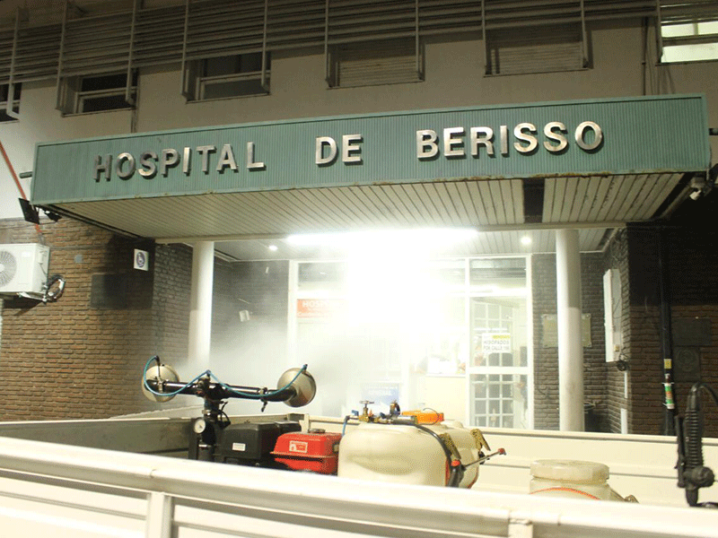 Continuan la desinfeccion en el centro de Berisso 1