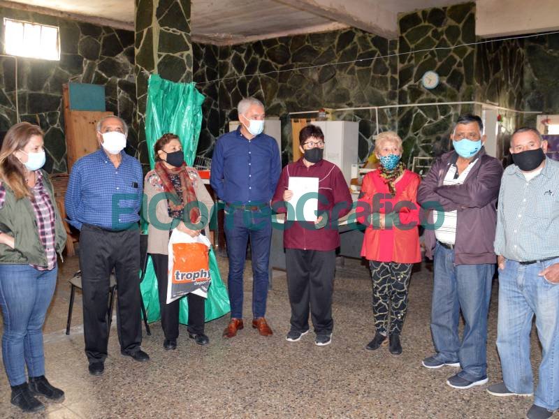 El Centro de Tercera Edad “Hermandad” recibió un subsidio del PAMI El Centro de Tercera Edad Hermandad recibio un subsidio del PAMI 2
