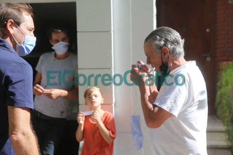 Garro encabezo operativos puerta a puerta ante el alza de contagios3