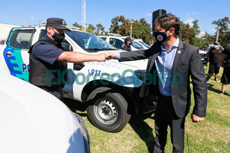 Kicillof Berni y Espinoza pusieron en funcionamiento 80 patrulleros 2