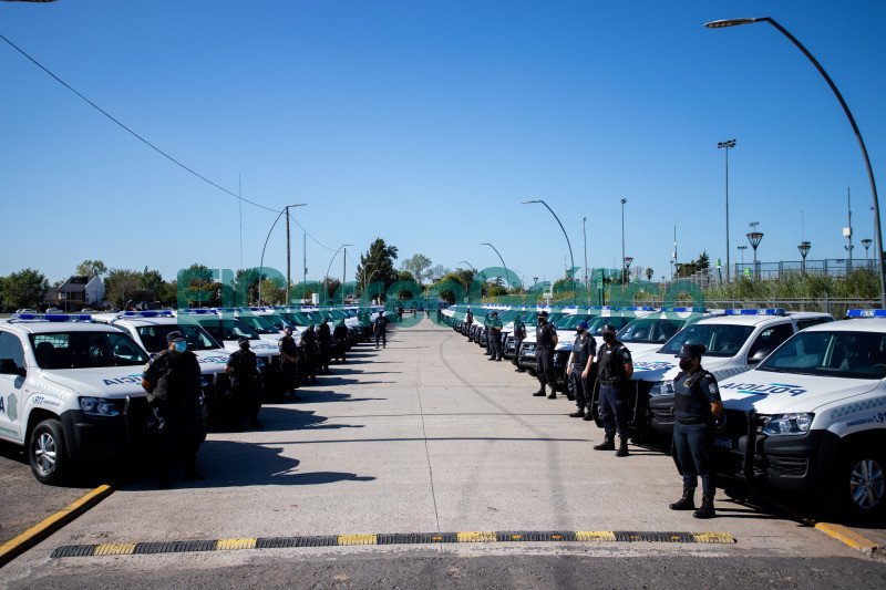 Paradas Seguras y 60 nuevos patrulleros para Merlo 01