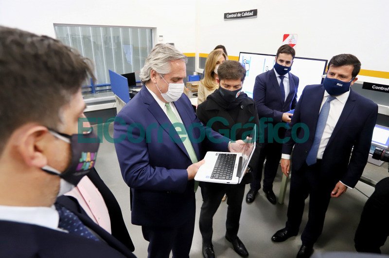 Kicillof con Fernandez del lanzamiento del Plan Federal de Conectividad Juana Manso 2