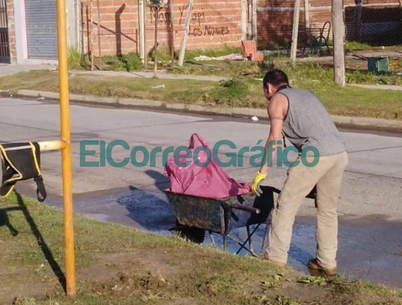 Los vecinalista de VAMOS instalaron 2 paradas de colectivos 09