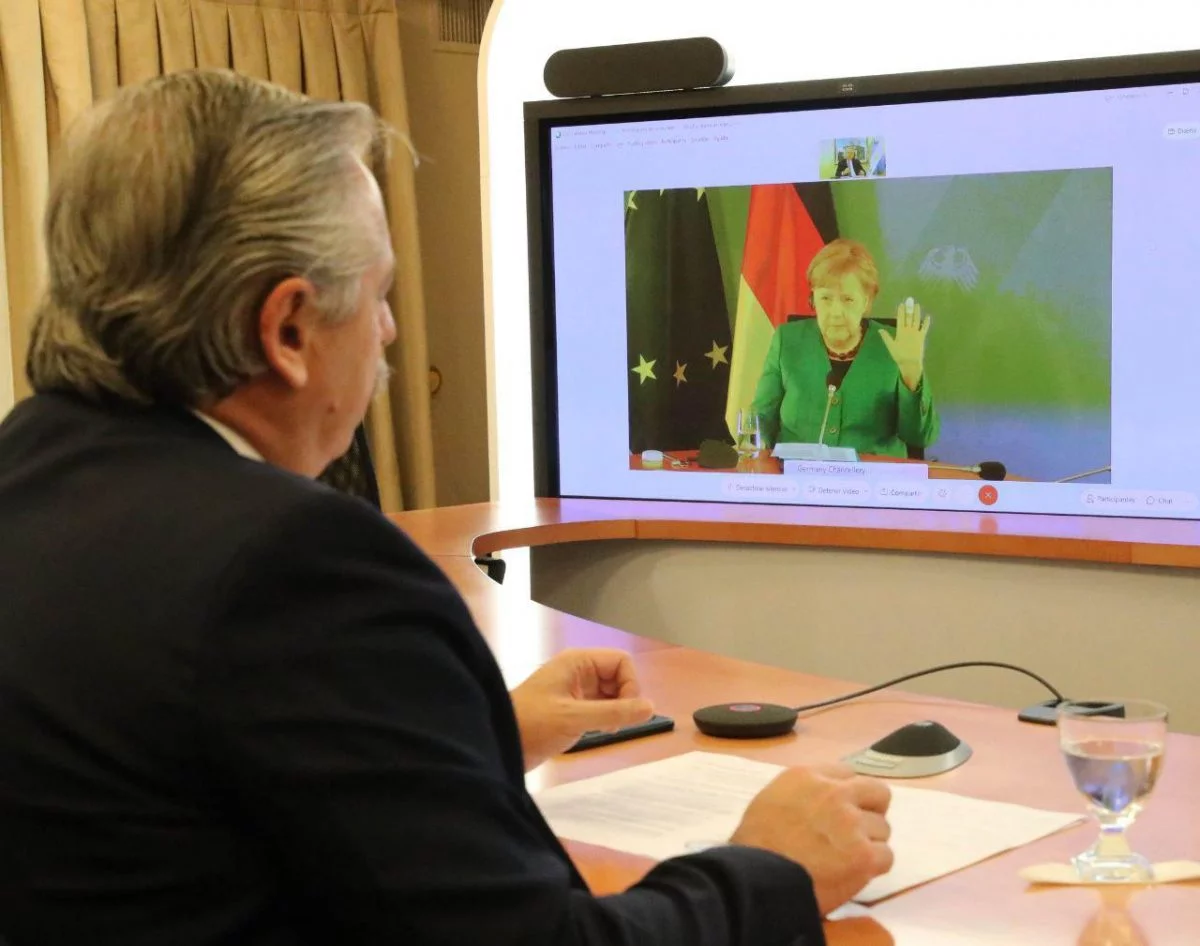 Merkel palmeo a Fernandez con que lo va ayudar en la negociacion con el FMI