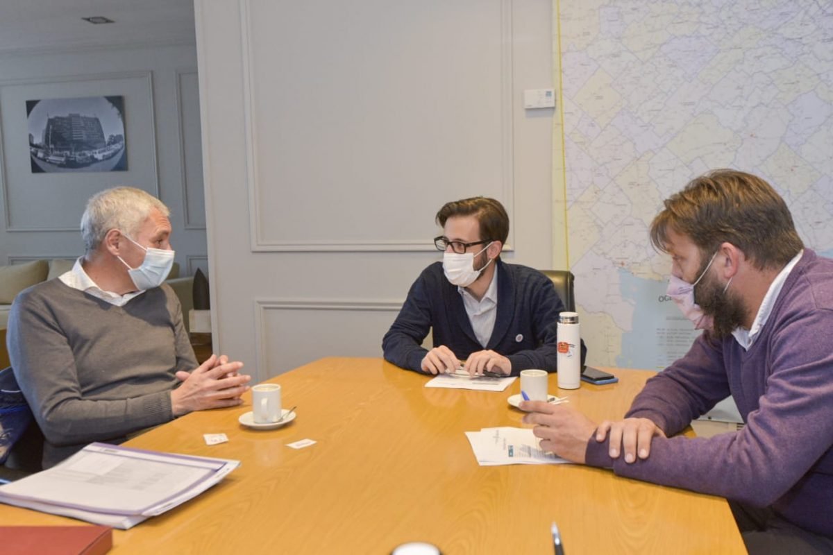 Simone y Cagliardi se reunieron por obras para Berisso