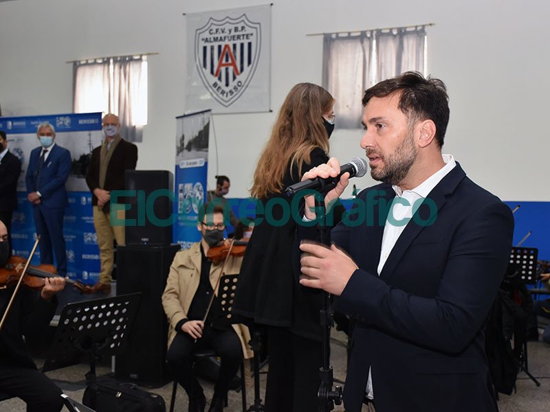 Acto ofilialista del 150 aniversario de la Fundación de Berisso Acto ofilialista del 150 aniversario de la Fundacion de Berisso 4