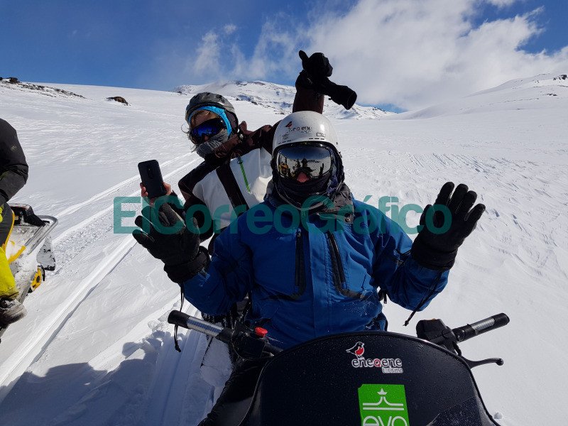 Ascenso al volcan Copahue en moto de nieve una experiencia inolvidable 03