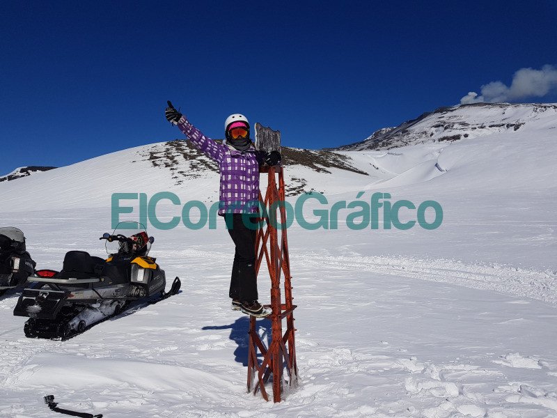 Ascenso al volcan Copahue en moto de nieve una experiencia inolvidable 04
