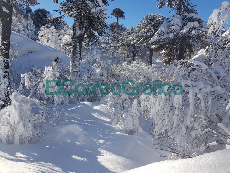 Ascenso al volcan Copahue en moto de nieve una experiencia inolvidable 08