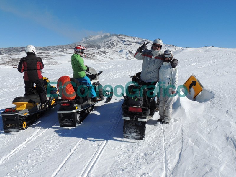 Ascenso al volcan Copahue en moto de nieve una experiencia inolvidable 09