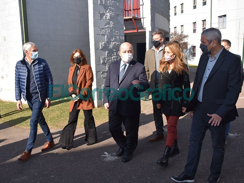 Cagliardi recibio al Ministro Ferraresi y avanzaron sobre el desarrollo de un plan de viviendas 2