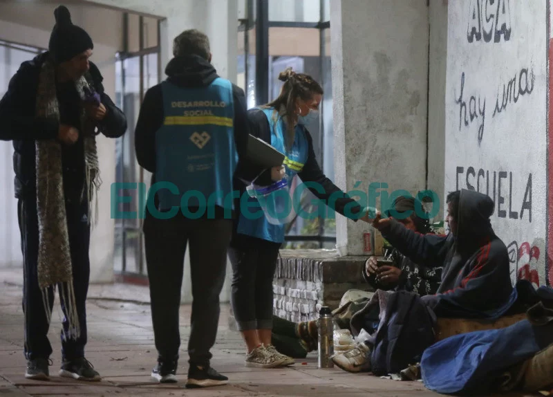 Con un centenar de agentes La Plata lanzo el operativo frio 2