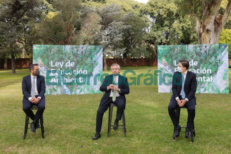 Fernandez lanzo la implementacion de la ley de Educacion Ambiental Integral 2