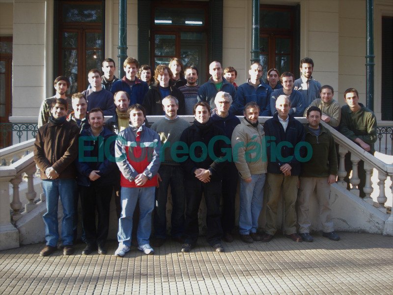 Grupo interdisciplinario de investigadores de la UNLP que participaron del desarrollo del satelite SAC D