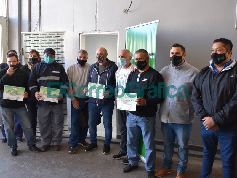 Homenaje a veteranos de la Guerra de Malvinas en el Sindicato de Municipales Homenaje a veteranos de la Guerra de Malvinas en el Sindicato de Municipales 1