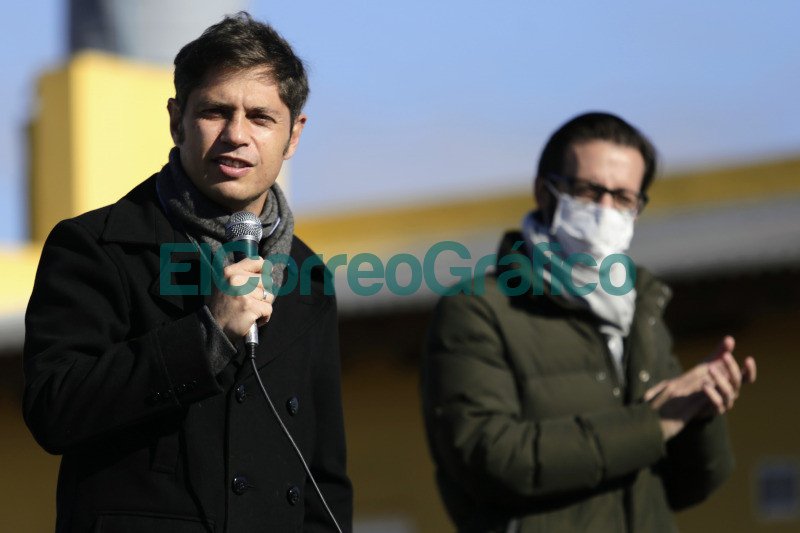 Kicillof y Alvarez encabezaron el acto de entrega de 53 viviendas en Ranchos 7