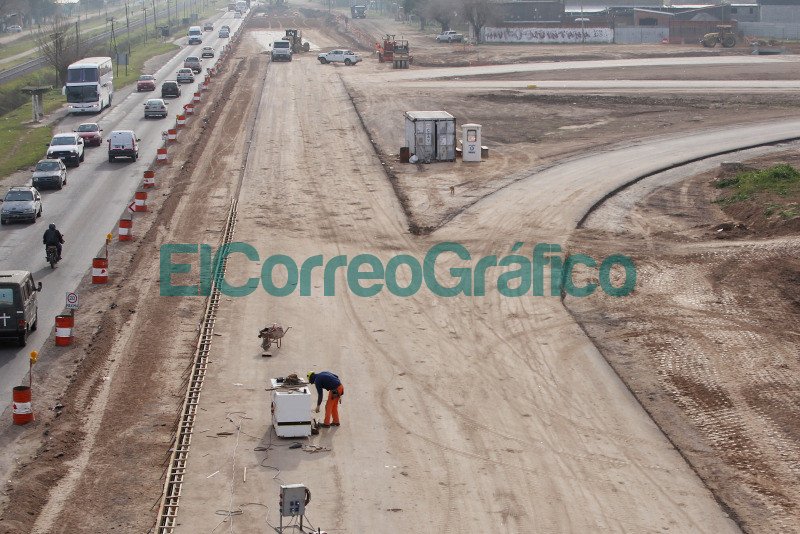 Kicillof y Katopodis recorrieron los avances de obra de la Autopista Presidente Perón Kicillof y Katopodis recorrieron los avances de obra de la Autopista Presidente Peron 1