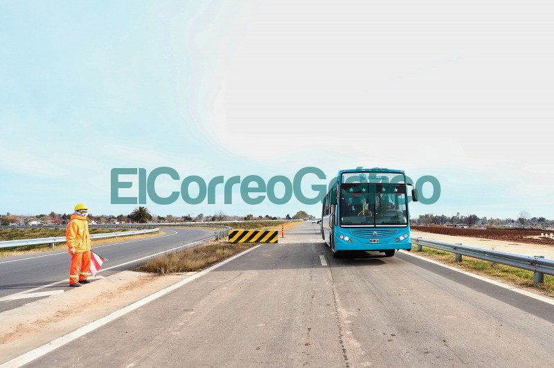 Kicillof y Katopodis recorrieron los avances de obra de la Autopista Presidente Perón Kicillof y Katopodis recorrieron los avances de obra de la Autopista Presidente Peron 3