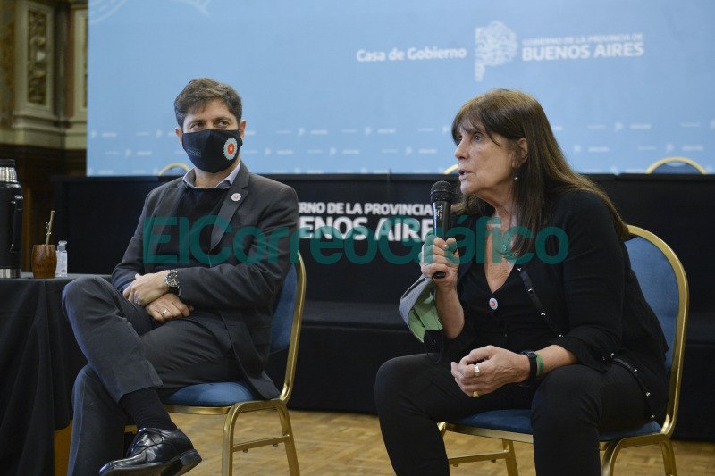 Kicillof y su saludo en el Dia del Periodista 09