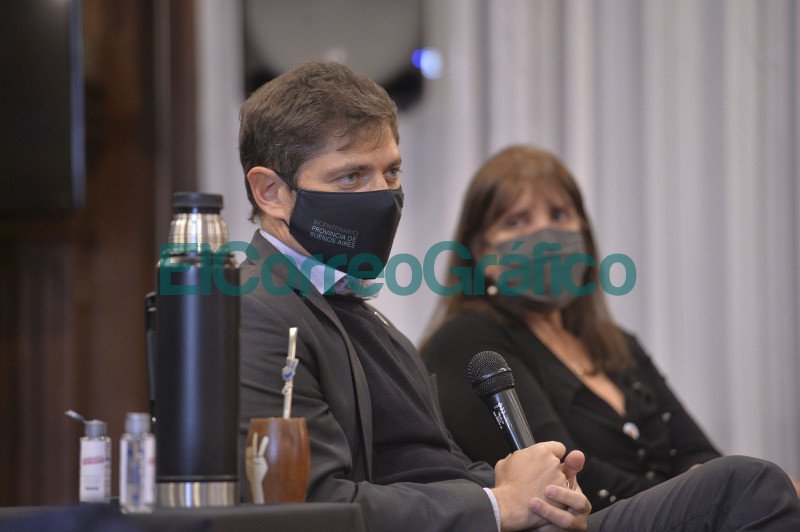 Kicillof y su saludo en el Dia del Periodista 11