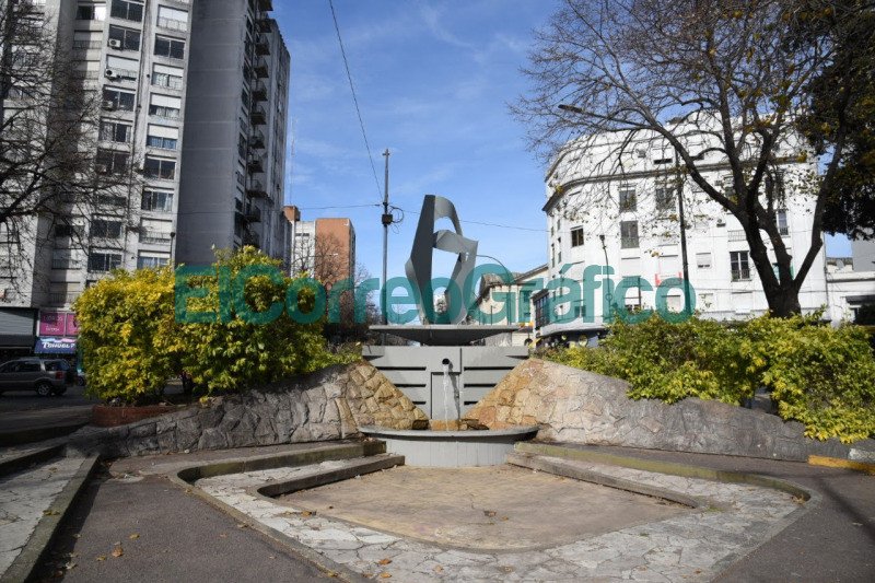 Plaza Italia renovada y con nueva iluminacion LED 1