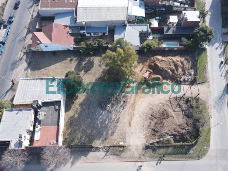 Berisso recuperó tierras usurpadas en 122 bis esquina 72 Berisso recupero tierras usurpadas en 122 bis y 72 2