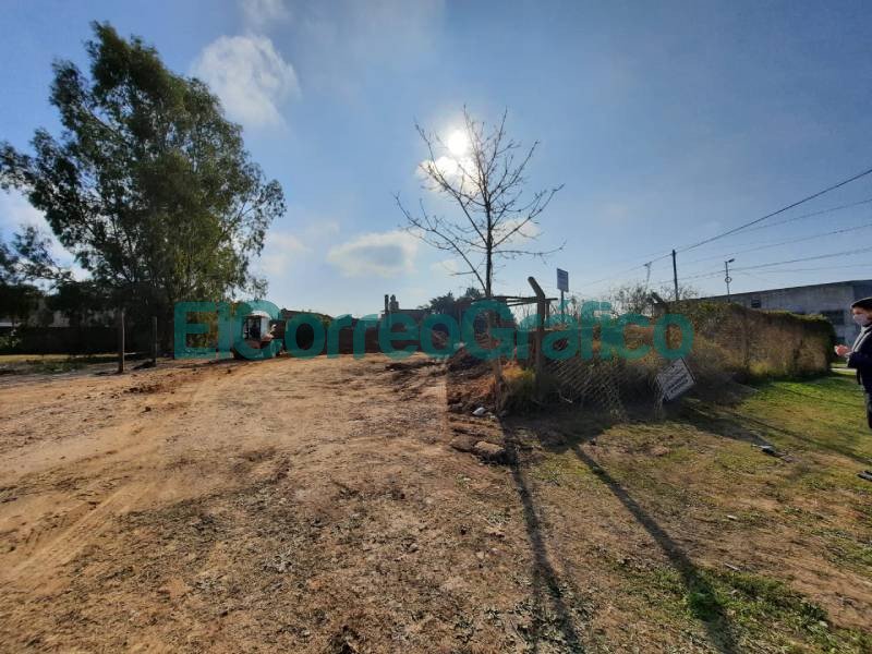 Berisso recuperó tierras usurpadas en 122 bis esquina 72 Berisso recupero tierras usurpadas en 122 bis y 72 3