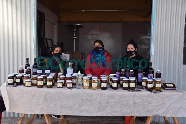 Cagliardi paseó por el Mercado de la Ribera Cagliardi paseo por el Mercado de la Ribera 3