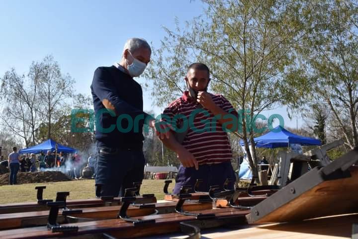 Cagliardi paseó por el Mercado de la Ribera Cagliardi paseo por el Mercado de la Ribera 5