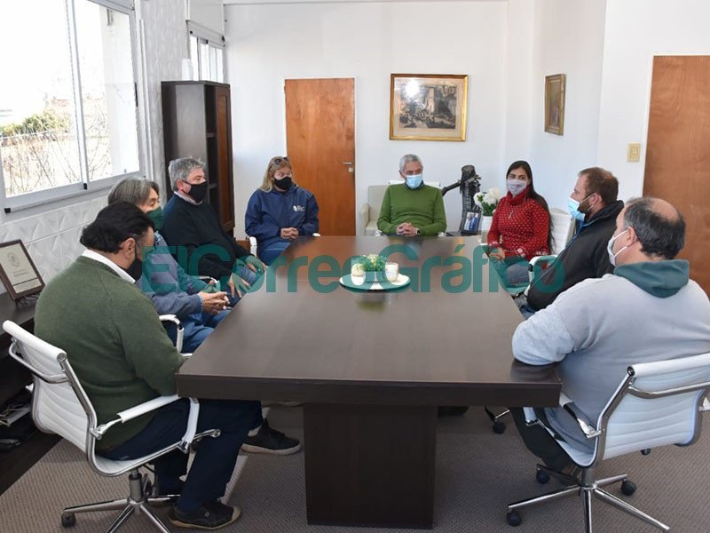 Cagliardi recibio al funcinario de Municipios Sustentables 2