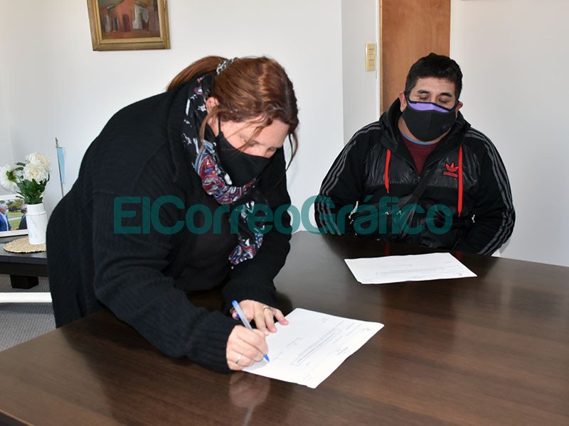 Entrega de tres subsidios y microcreditos Arreglando mi Casa 2
