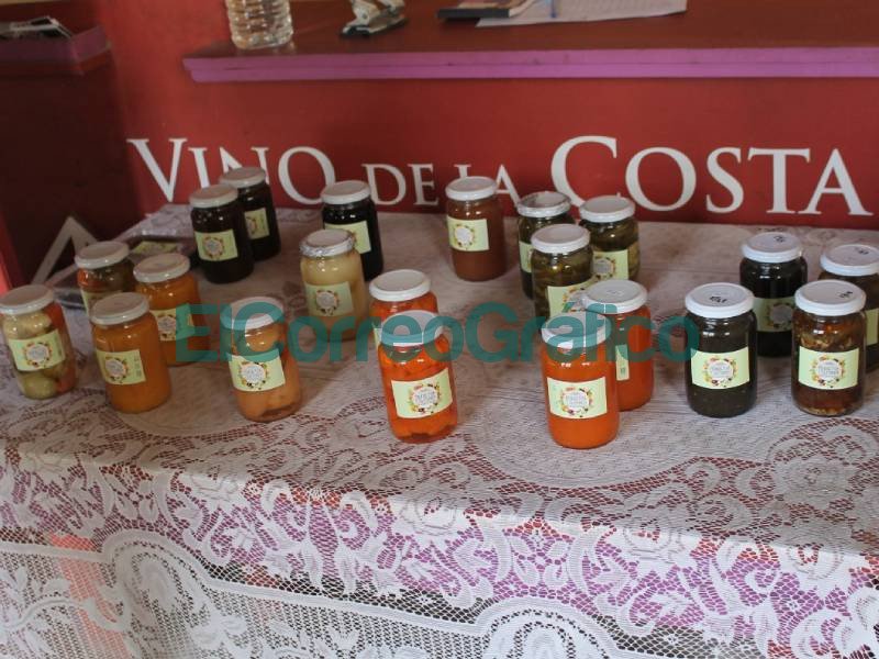 Funcionarios bonaerenses de Desarrollo Agrario pasearon por la Cooperativa del Vino 1
