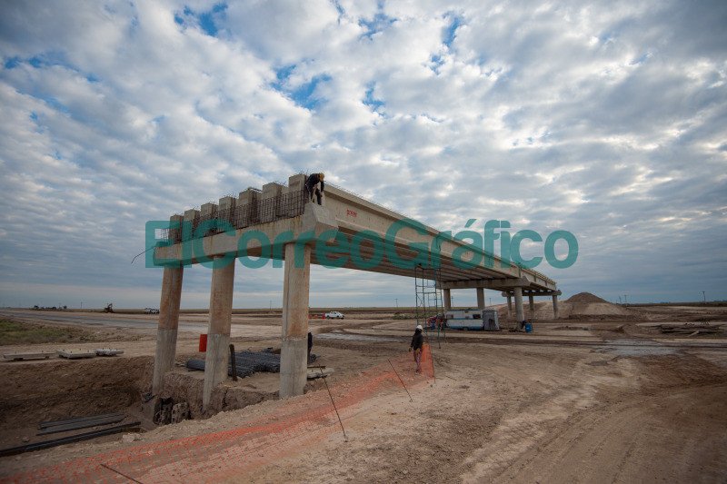 Kicillof anuncio nuevas obras sobre la avenida Circunvalacion Norte de Bahia Blanca 1