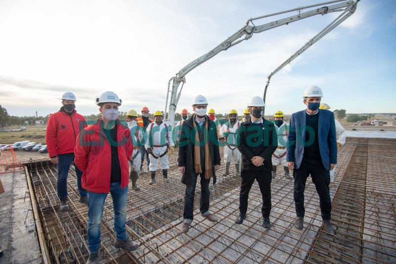 Kicillof anuncio nuevas obras sobre la avenida Circunvalacion Norte de Bahia Blanca 6