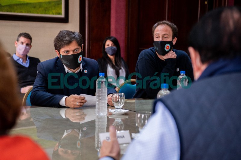 Kicillof le suelta un adelanto del 8 a los estatales 1