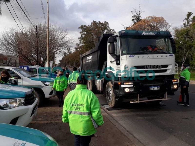 Operativos viales en varios puntos de Berisso 1