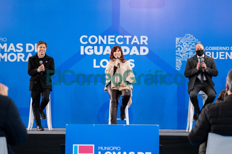 Se entregaron 10 mil tablets a estudiantes de nivel primario en Lomas de Zamora Se entregaron 10 mil tablets a estudiantes de nivel primario en Lomas de Zamora 3