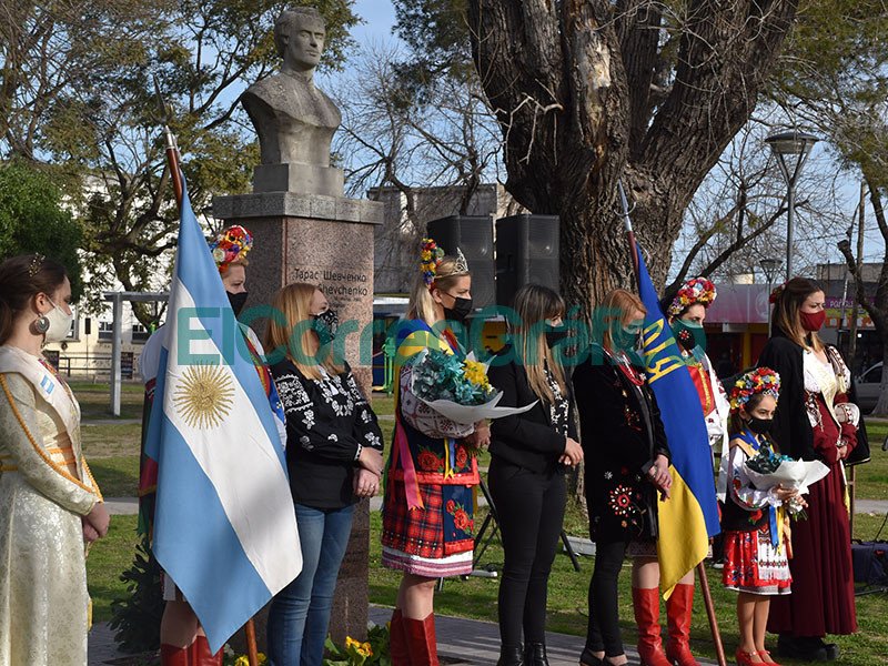 30° aniversario de la Independencia de Ucrania y Coronacion de las Representantes Culturales 1