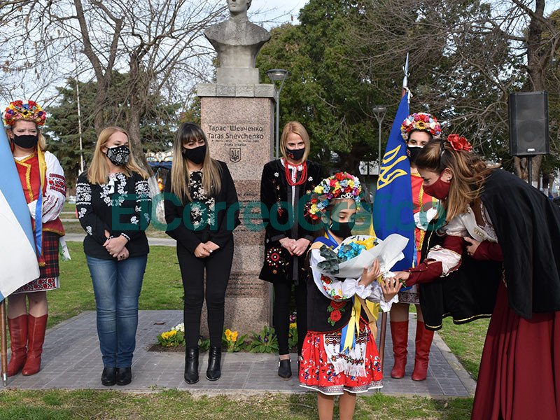 30° aniversario de la Independencia de Ucrania y Coronacion de las Representantes Culturales 5